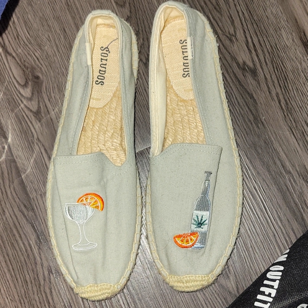 NWOT Soludos Slip Ons